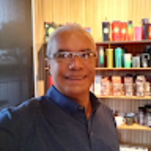 Meet your Posher, Luis l